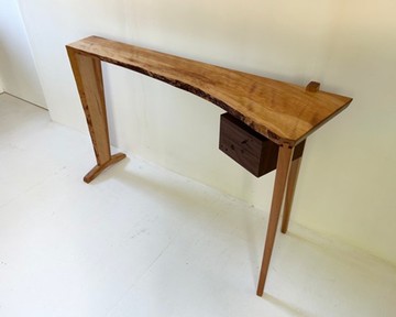 帶抽屜的 Merkaba 控制台