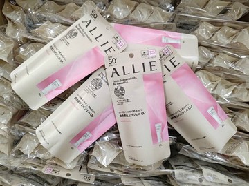 allie 持采亮化uv防曬水凝乳(薔肌玫香) 60g