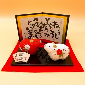 【招福干支】開運干支 生肖牛 緣起物 開運成雙紅白牛