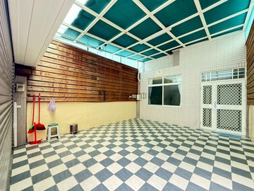 仁化商圈有孝親房車庫別墅近74匝道交通便利｜台中市大里區善化路