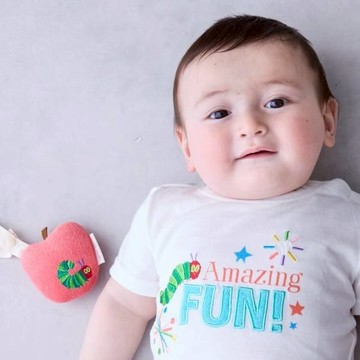 petit main 品牌旗艦店 【好餓的毛毛蟲】水果造型搖鈴 【日本直接出貨】