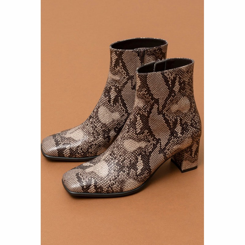 Maison Special メゾンスペシャル ヴィーガンレザーショートブーツ レディース Mlt2 グレーベースパイソン 36 約23cm 通販 Lineポイント最大1 0 Get Lineショッピング