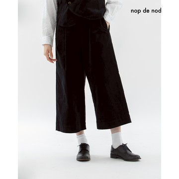 【nop de nod】黑色燈芯絨八分褲 PNW88303