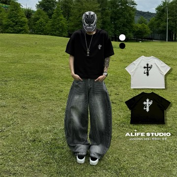 【ALIFE】現+預｜韓系 厚磅 BOXY 環繞 十字架 寬短版 短T 2色 實拍 高品質 男女 情侶 韓國 #356A