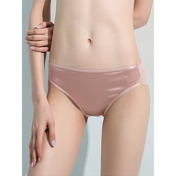 真絲緞面無痕三角褲中腰薄款桑蠶絲內褲性感包臀透氣短褲女抗菌