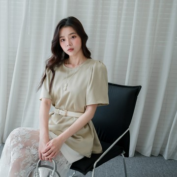 現貨★圓領緞面肩抓皺泡泡袖短袖上衣(共2色)0429 【NR0815】