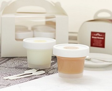 【BSP001】冰淇淋杯 造型布丁杯 加厚PP杯 小冰杯 半透明磨砂 草莓雪糕 耐熱耐凍 可低溫保存 仙草果凍芒果奶酪 130mL附蓋 旋蓋設計 史萊姆收納瓶 凍膜分裝瓶 買杯送蓋【APP滿額下單10%點數(單一帳號最高5000點)】1/31止