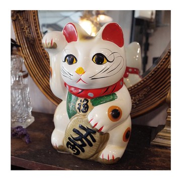 日本老件.昭和時期.高約27.5cm陶瓷招財貓.黑色.舉右手.生意興隆