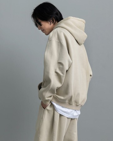 厚磅質感系反車縫鋪棉帽T (米杏)