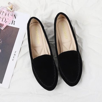 2024春秋新款韓版尖頭坡跟內增高豆豆單鞋女百搭黑色工作軟底船鞋