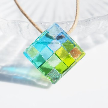 【Rainbow】幸福玻璃 (しあわせ【春】) 項鍊【可更換為擴香墜飾】【預約製作】