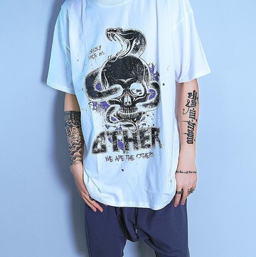 FINDSENSE MD 韓國 潮 男 時尚 街頭hithop 寬鬆 骷髏 蛇印花 短袖T恤 特色短T 學生T恤