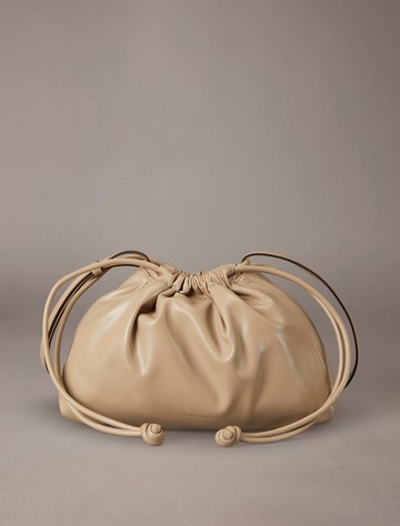 Calvin Klein 抽繩包