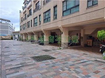 新市南科旁自在雙車墅｜台南市新市區大順六路