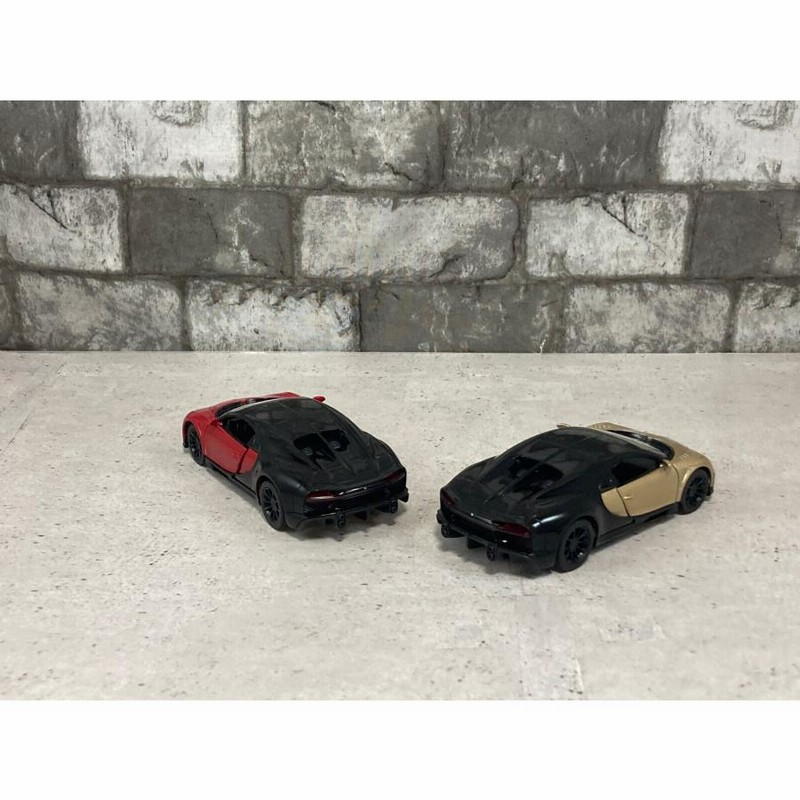 ブガッティ シロン Bugatti Chiron SuperSport 1:38 Kinsmart ミニカー