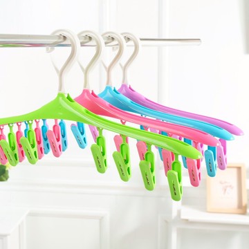 盈宏4只裝防風衣架 卡扣多功能 衣服內衣襪子 塑料晾曬 衣架8夾子