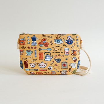 手工車縫製與你下午茶圖樣小斜肩背布包