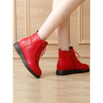 媽媽鞋軟底中老年真皮紅色短靴平底皮靴系帶馬丁靴春秋大碼單靴子