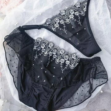 性感內褲 刺繡內褲 蕾絲 低腰 網紗內褲 女三角褲 純欲 尺碼內褲 女生內褲 WD122