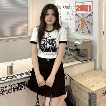 Chubchic✨隔日達 大尺碼女裝 夏季黑白短袖T恤女 大尺碼上衣女短袖 短款 露腰上衣 胖mm女裝 修身上衣