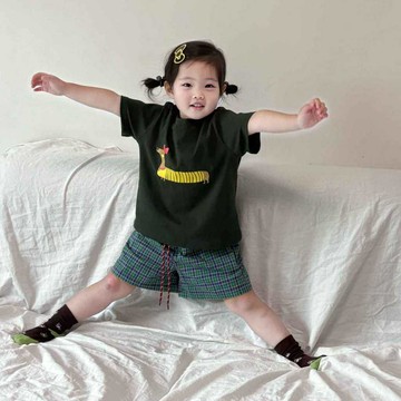 Healthy baby 兒童韓版童裝女童夏季套裝新款休閒卡通短袖格子短褲潮款女童套裝兒童體重夏季套裝女童套裝短袖套裝