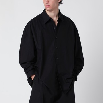 Black oversized long-sleeve shirt