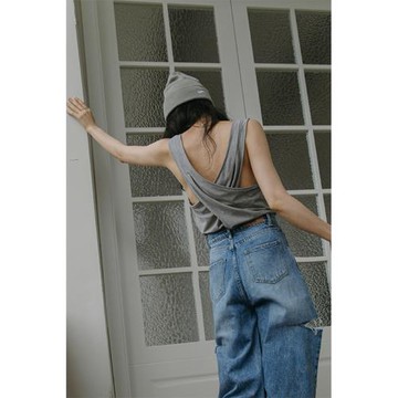 (免運)Rosebanks 被偏愛的都有恃無恐 慵懶獨立 法式灰色露背交叉背心