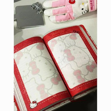 ✨臺灣出貨✨HelloKitty彩頁筆記本少女心學生高顏值卡通可愛硬殼KT貓手賬本