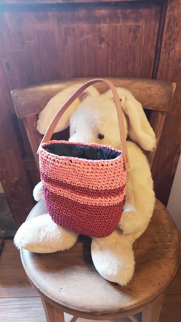 小蜜桃。紙纖鉤織提袋