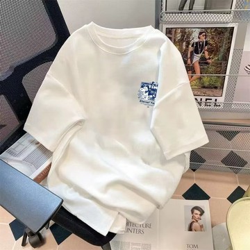 ⚡【M-5xl】平價促銷 青年日系簡約卡通印花男士T恤 超大運動短袖加大碼短袖 圓領T恤 時尚T恤 情侶男女皆宜