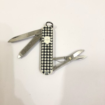 [沐沐屋］victorinox 維氏 經典七用 限量印花 58mm 瑞士刀 千鳥格紋