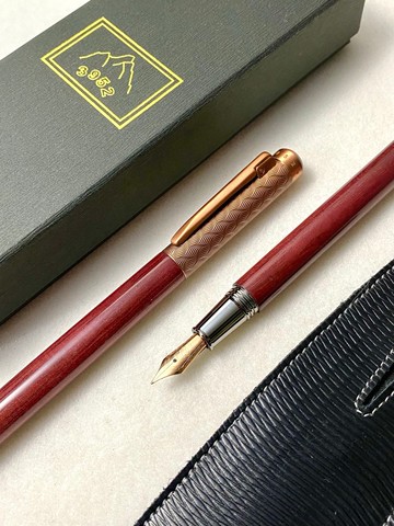 3952老山羊-鵝鑾鼻 紫羅蘭木 高清高亮版 玫瑰金鋼尖鋼筆