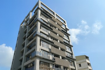 《中信小陳》茂美洋境美｜車位可租｜震後成家美屋｜台中市大肚區太平路