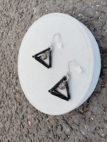 三角圓球造型鉤式耳環