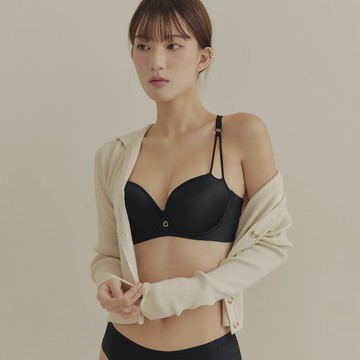 WITHIN｜柔軟微光立體圓杯心型墜飾無鋼圈內衣
