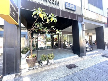 R14漢神巨蛋大地坪面寬透店｜高雄市左營區新庄仔路