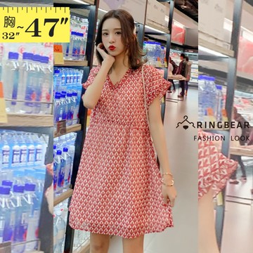 雪紡洋裝--歐美名媛感時尚花紋木耳邊V領拼接連袖長上衣(紅M-3L)-U562眼圈熊中大尺碼