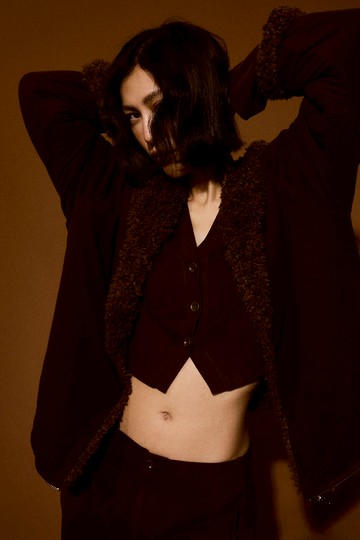 Studio Doe - Doe：Molly 軟彈Q絨開襟上衣