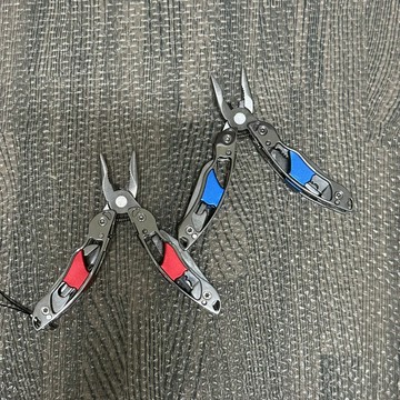 [沐沐屋] 9合1多功能鉗刀 多功能簍空手柄折疊鉗-.