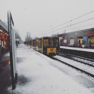 列車進站中│無酸相紙│英國製作│可自行裱褙│原作出清