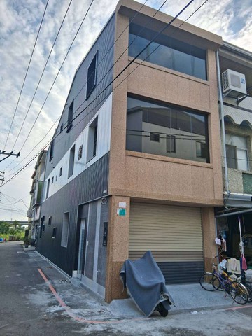 仁德極品邊間美墅｜全新翻修・四套房・尊榮店住雙享！｜台南市仁德區德崙路