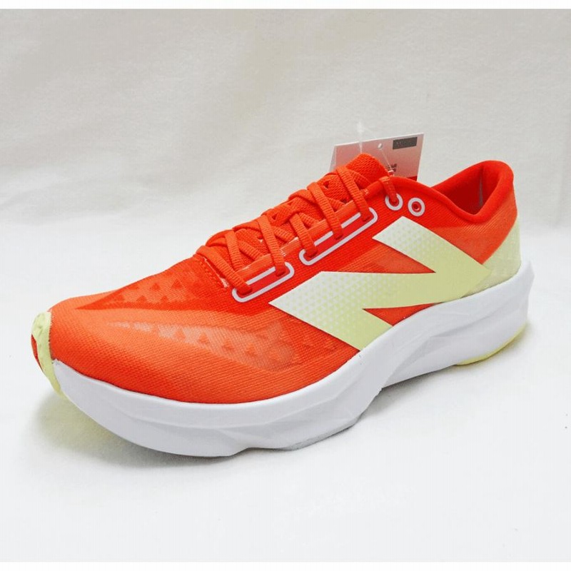 New Balance FuelCell 赤 シューズ 【公式通販】