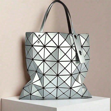 ISSEY MIYAKE三宅一生BAO BAO金屬感6x6手提包(淺藍)390107-71｜GoBrand購名牌