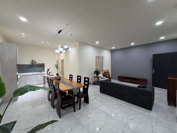 非短期★小港【大坪數】一樓翻新美寓｜高雄市小港區松崗路