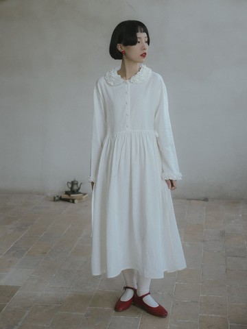 白色 古董娃娃領秋冬長袖洋裝 天絲棉木耳花邊復古連身裙