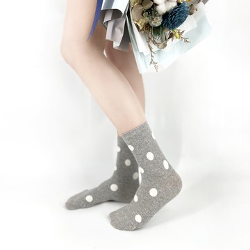 //日常色// 3/4純棉圓點中筒襪