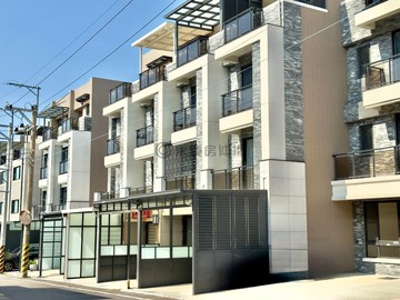 新光田商圈｜質感精裝潢｜臨路邊間｜前院停車｜台中市龍井區中社五街