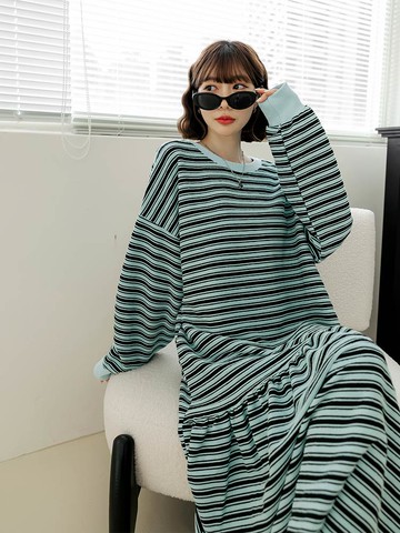 撞色橫條紋拼接傘襬長洋裝