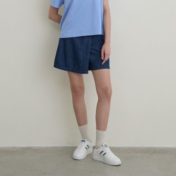 GIORDANO 女裝輕薄牛仔短褲裙 City Wander系列【雙色任選】