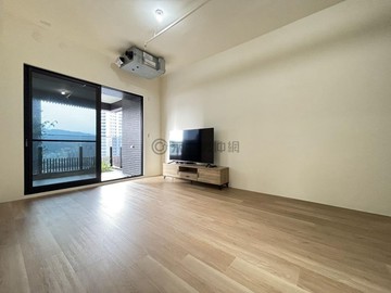 美術館仰德邊間景觀三房平車【雙衛開窗】｜高雄市鼓山區美術南三路